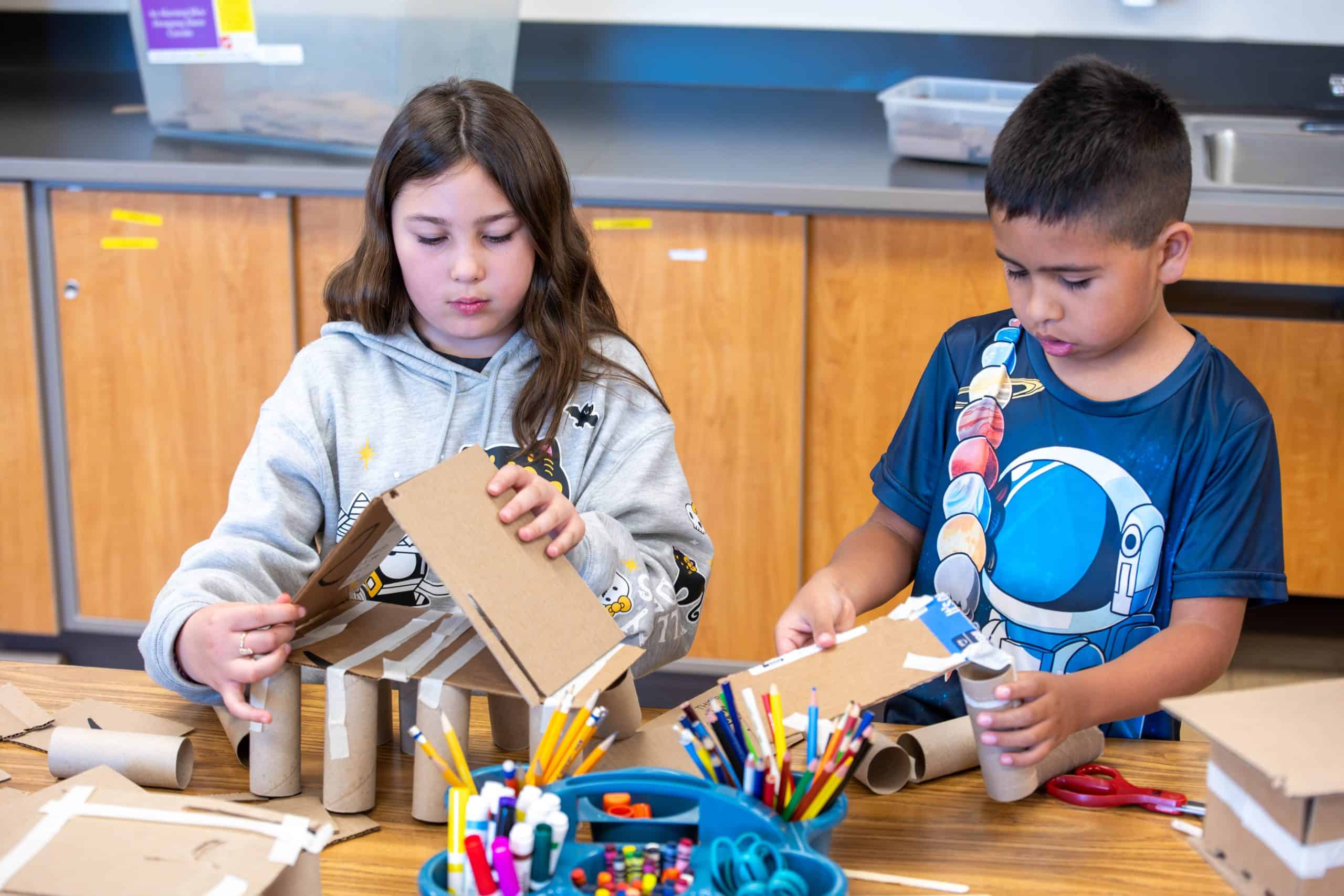 Thunder Valley K-8 studnets in STEM class